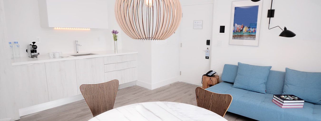 Corner one bedroom suite with double balcony-1
