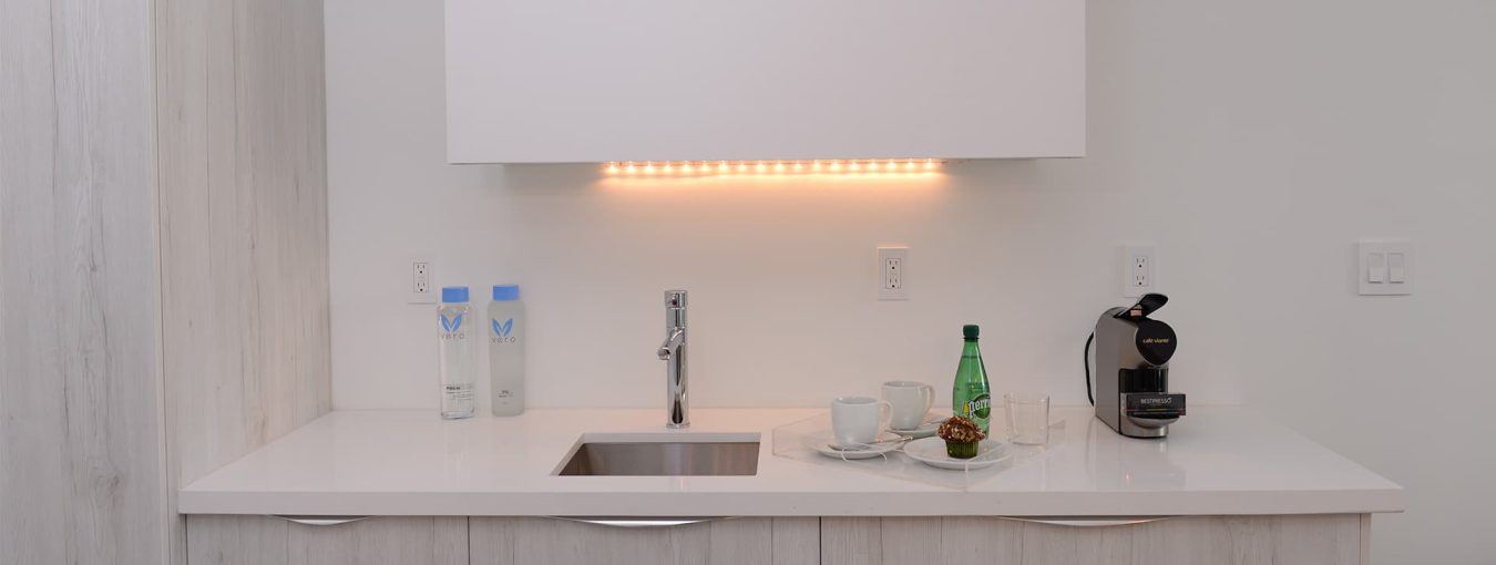 Counter for Urban one bedroom with standing balcony