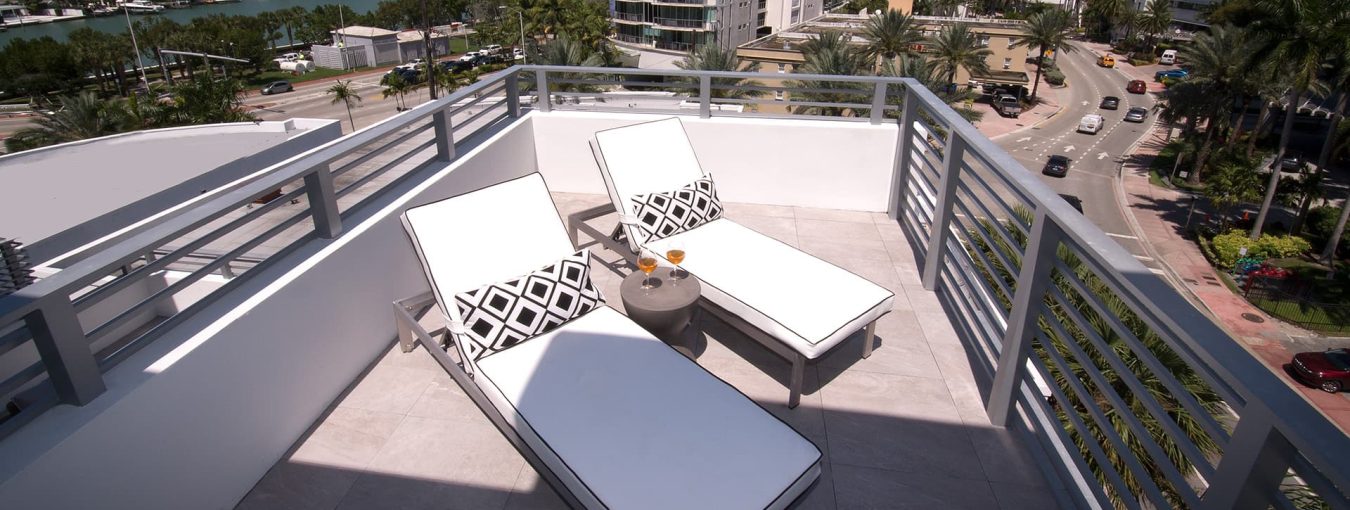 Penthouse one bedroom corner with terrace-5